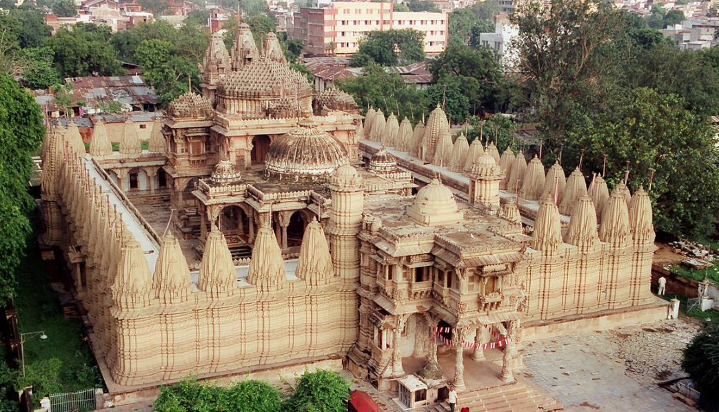 Hutheesing Jain Temple, Ahmedabad, Gujarat - Vushii.com